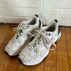 Nike sneakers women’s size 8.5 white and light blue